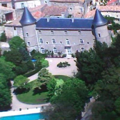 Le château de Vergèze à Aubussargues